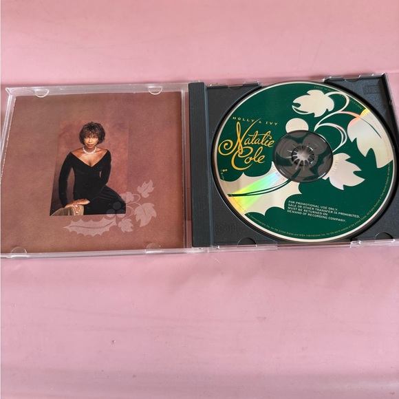 Natalie Cole | Holly & Ivy | Vintage CD - Picture 2 of 3